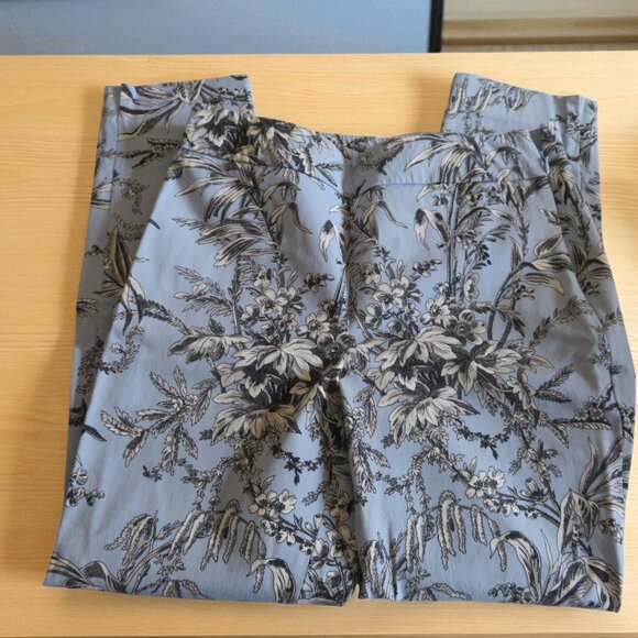 Talbots Chatham Ankle Pants, Size 6, Blue/Black/White Floral Print - EUC - Picture 2 of 7